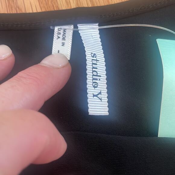 Studio Y Embellished Black Flutter Sleeve Tank - Large - Picture 3 of 7